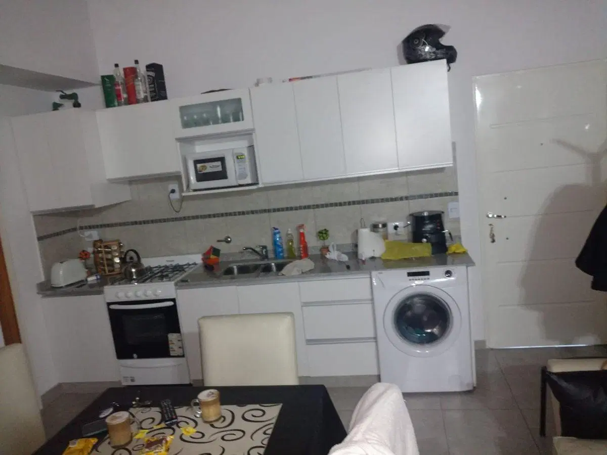 ALQUILER DEPARTAMENTO 2 AMB  CON COCHERA CASTELAR 2