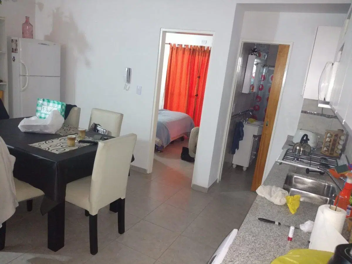 ALQUILER DEPARTAMENTO 2 AMB  CON COCHERA CASTELAR 5