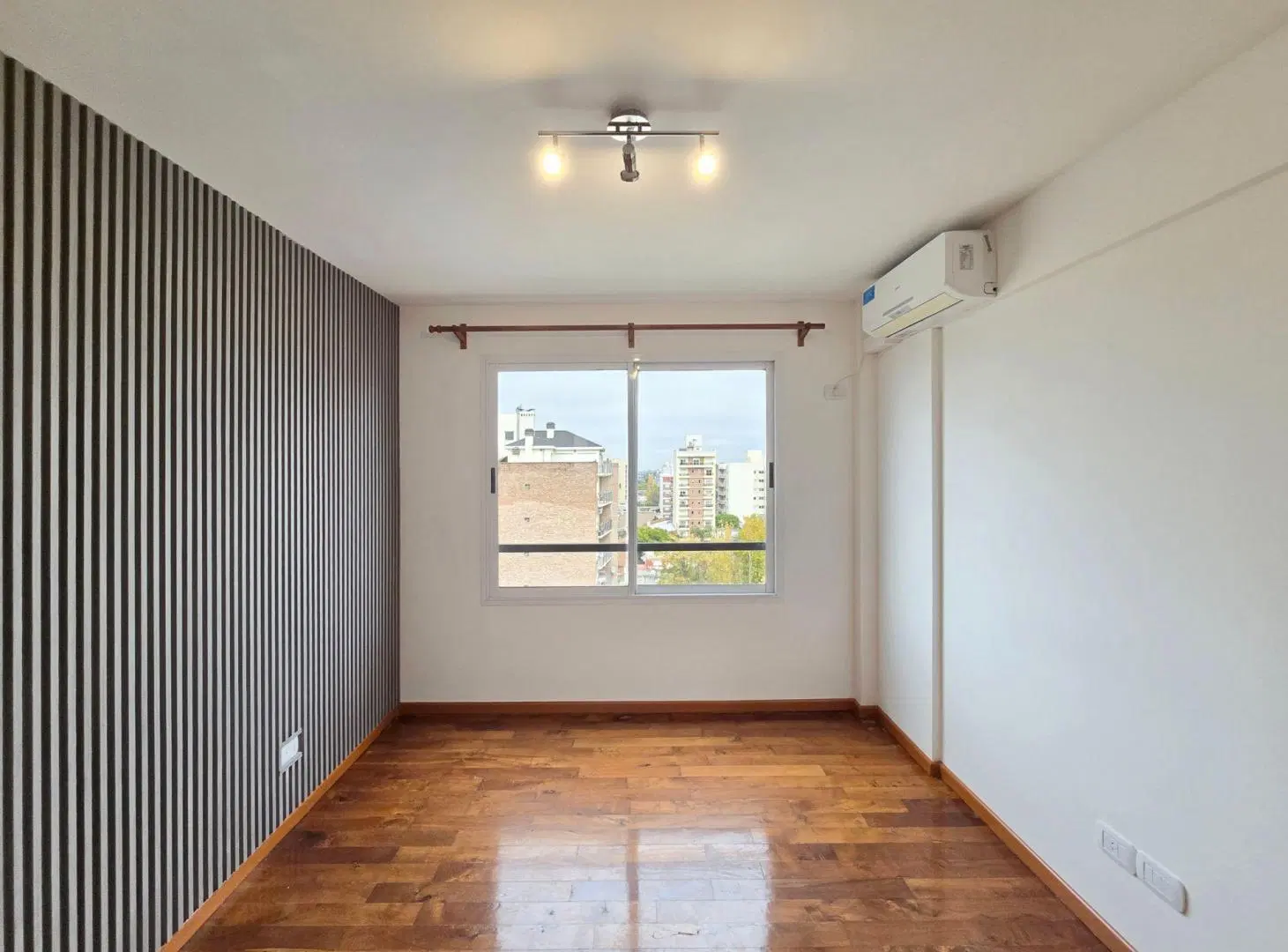 VENTA DEPARTAMENTO 2 AMBIENTES MORON A NUEVO 3