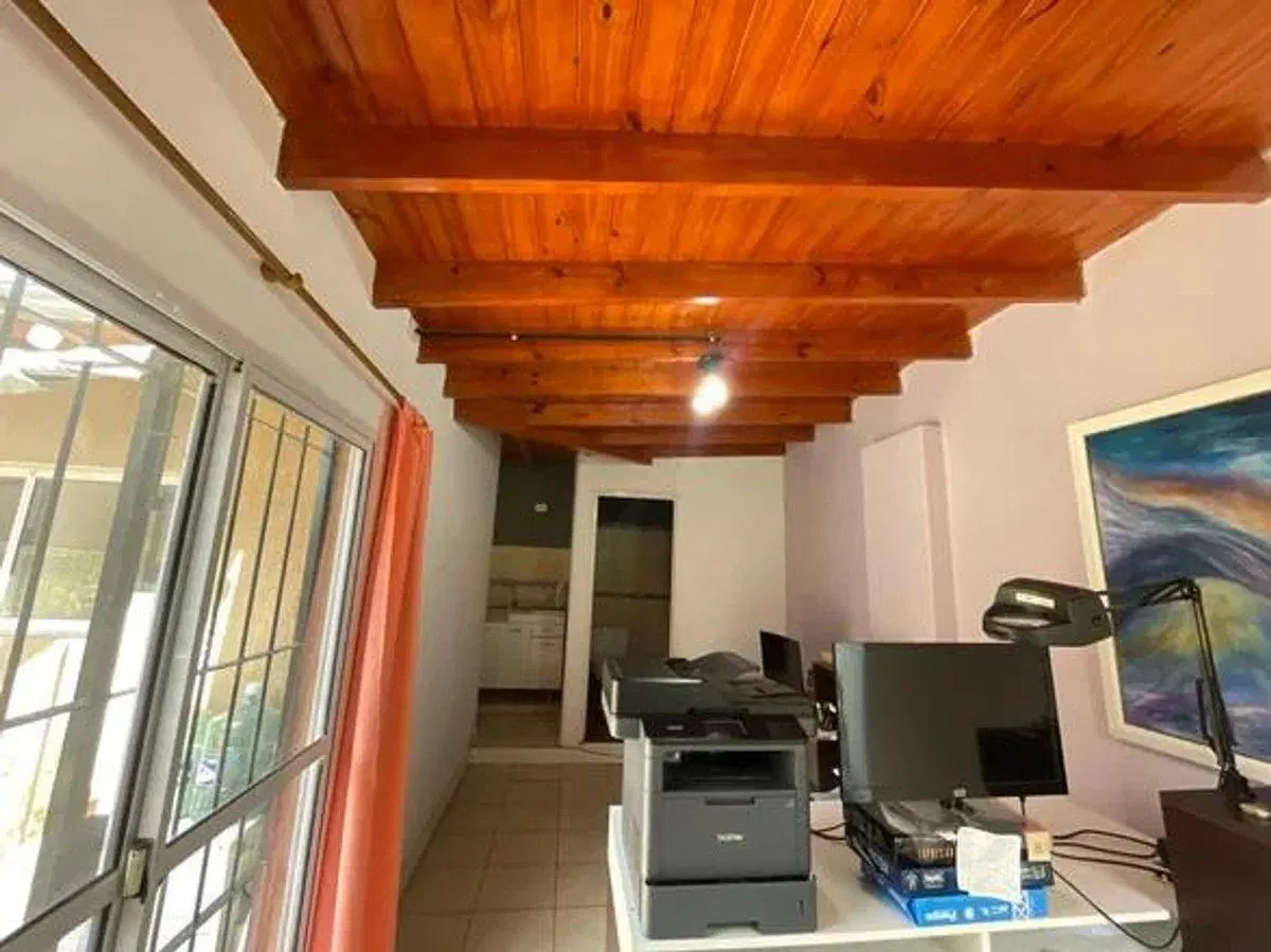 VENTA DEPTO 7 AMB-MULTIPLES USOS-CASTELAR NORTE 5