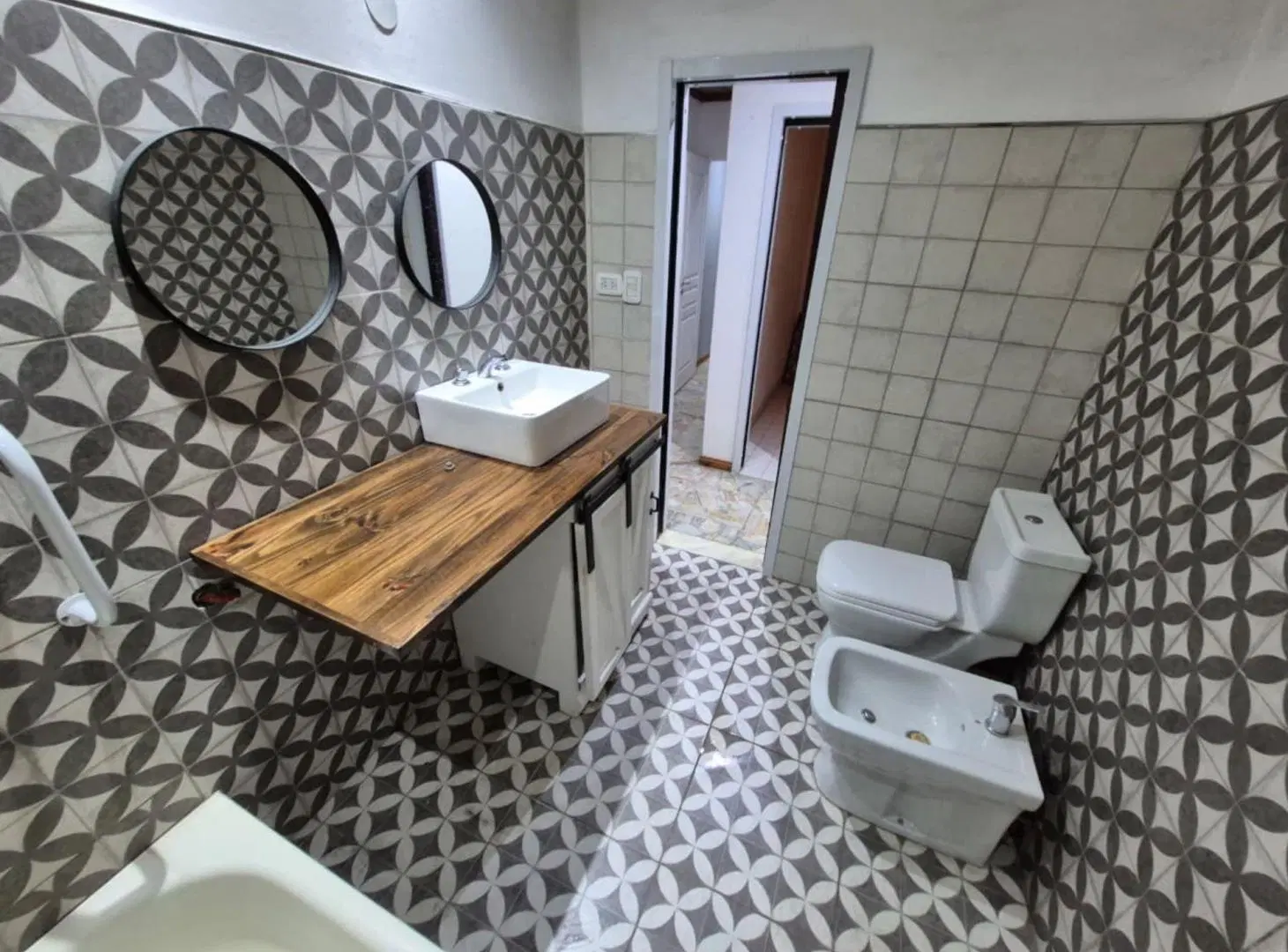 EXCLUSIVA CASA QUINTA SOBRE LOTE 2700 MTS GRAL ROD 2