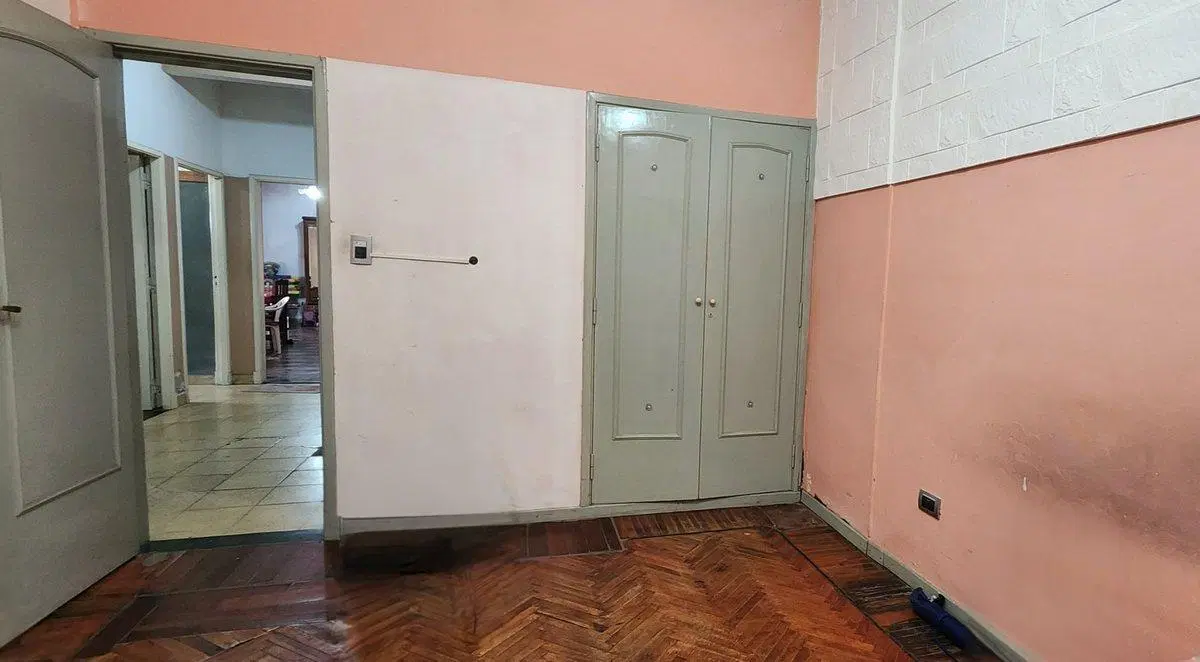 VENTA CASA EN ESQUINA 4 AMB+DEPTO 3 AMB CIUDADELA 5