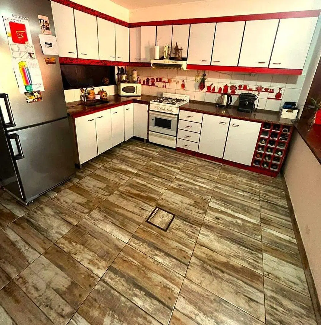 VENTA PH CASTELAR CON COCHERA 2