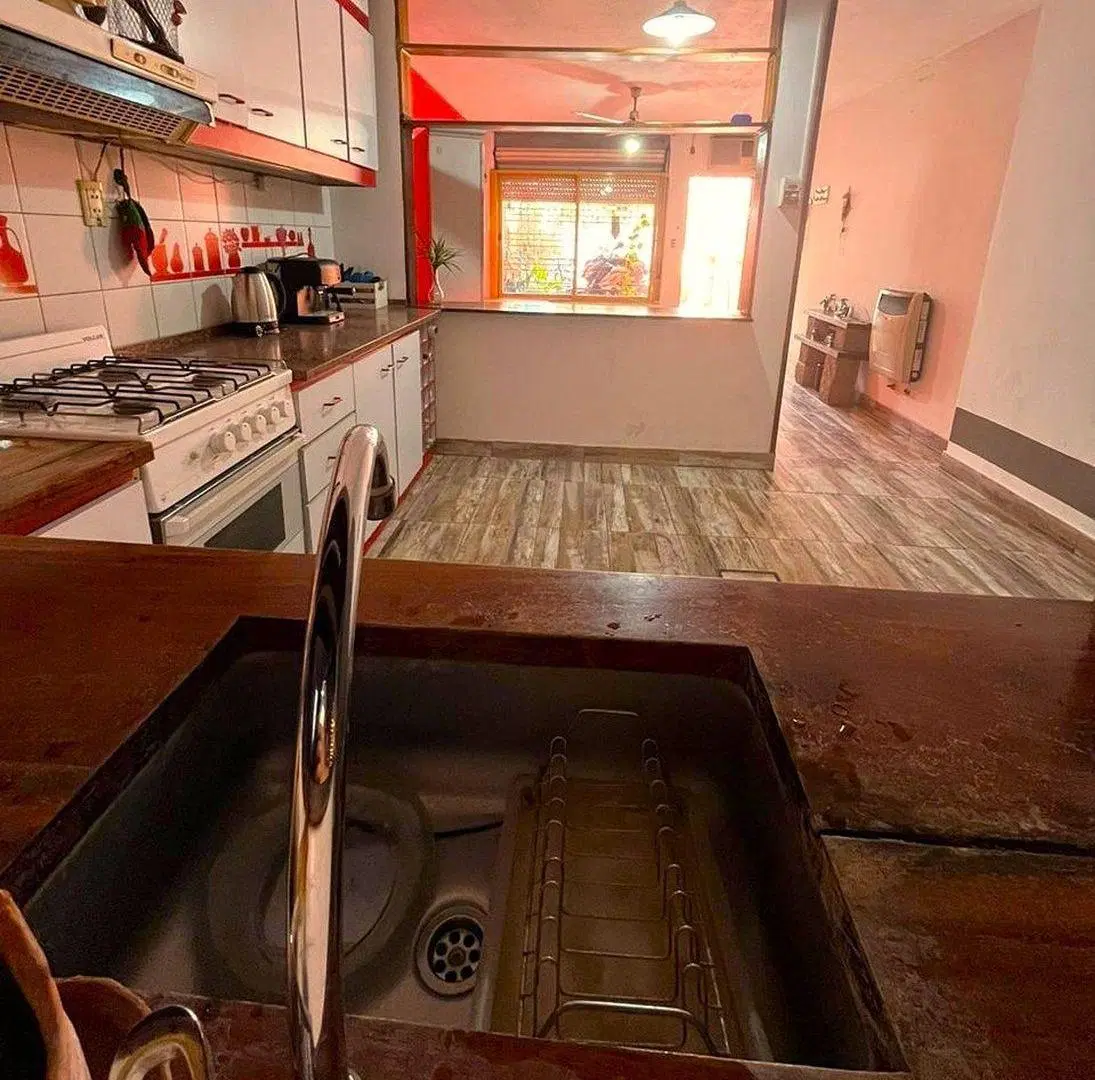 VENTA PH CASTELAR CON COCHERA 3