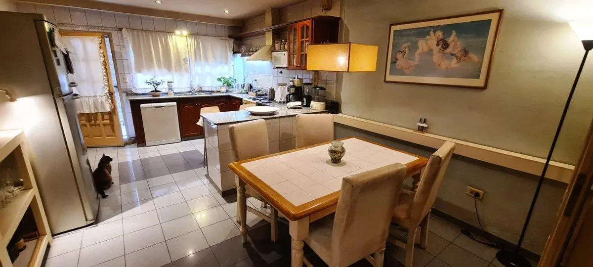 VENTA CASA 5 AMB PISCINA VILLA LUZURIAGA PERMUTA 3