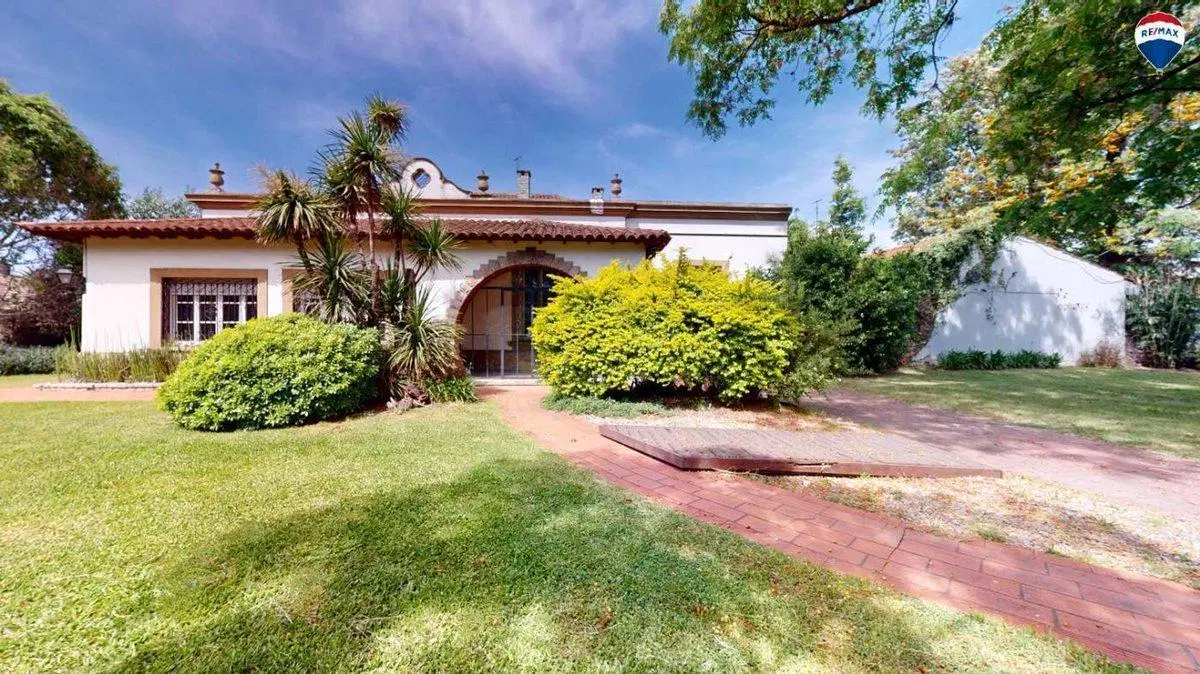 CASA EN VENTA 5 AMBIENTES CASTELAR NORTE 4