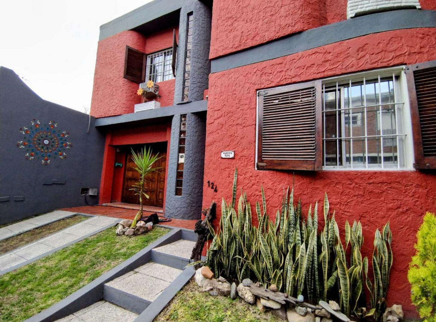 CASA VILLA SARMIENTO 5 AMBIENTES VENTA CON JARDIN
