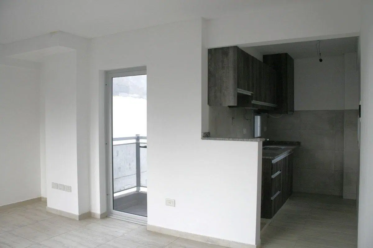 MONOAMBIENTE VENTA MORÓN BALCÓN ATERRAZADO 5