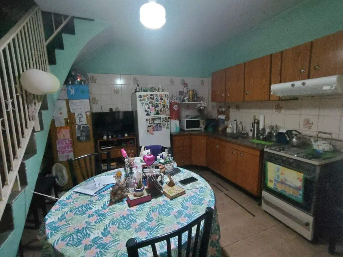 VENTA PH 3 AMBIENTES AL FRENTE CON PATIO Y BALCON 2