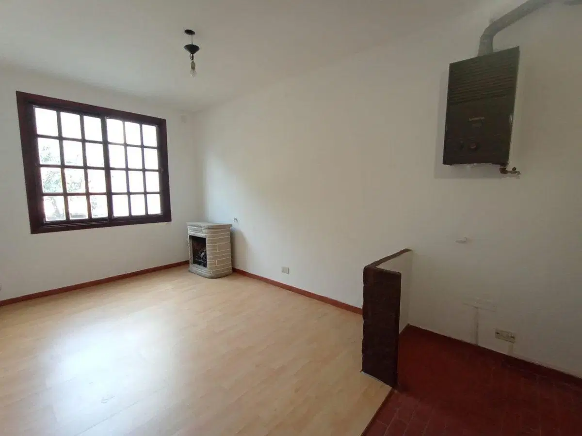 VENTA DEPARTAMENTO 2 AMB  FRENTE MORON CENTRO 2