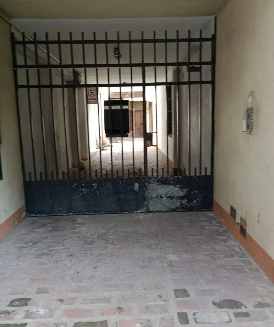 VENTA DEPARTAMENTO 2 AMB  FRENTE MORON CENTRO 5