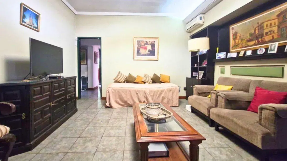 VENTA CASA 4 AMBIENTES MORON APTO CREDITO 4