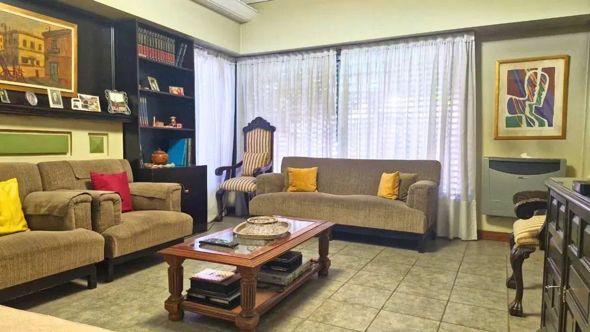 VENTA CASA 4 AMBIENTES MORON APTO CREDITO 2