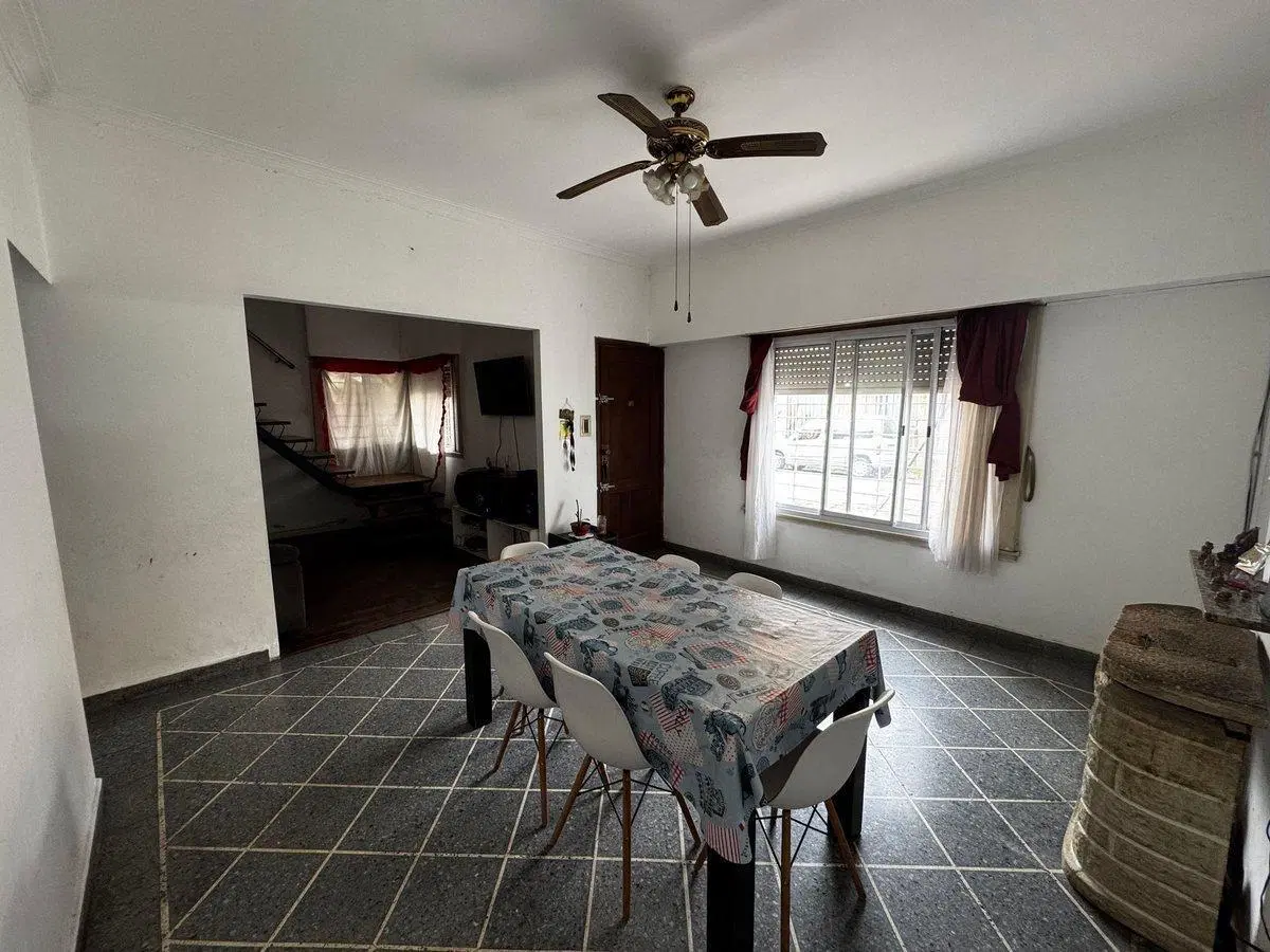 VENTA CASA 5AMB PADUA NORTE PATIO COCHERA OFICINA 3