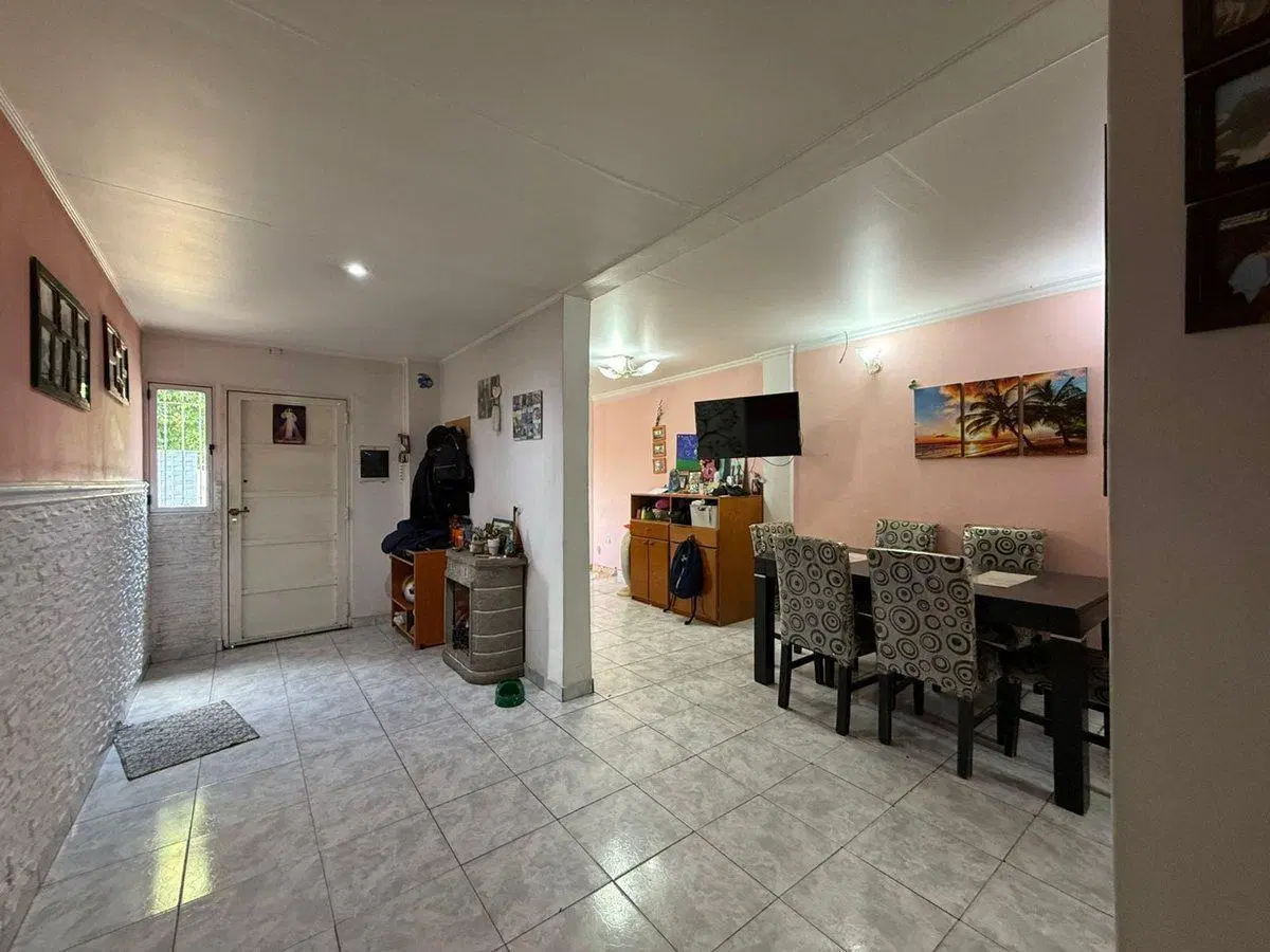 VENTA CASA 3 AMB CON JARDÍN - CASTELAR 4
