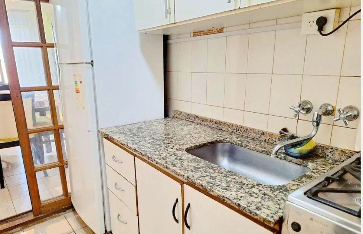 VENTA PH 2 AMB. ESCRITORIO Y PATIO.CASTELAR NORTE 3