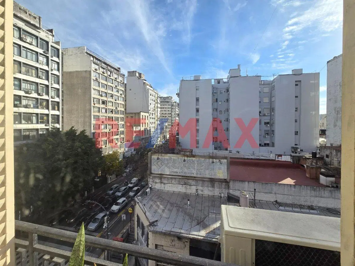 DEPARTAMENTO 2 AMBIENTES VENTA BALVANERA RENOVADO 4