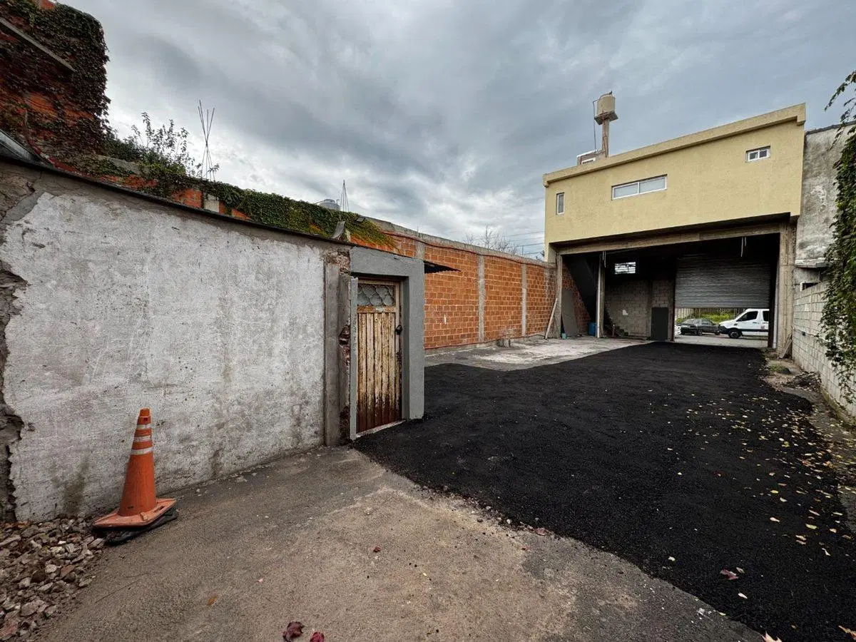 VENTA TERRENO IDEAL GALPON DEPOSITO + LOFT/OFICINA 5