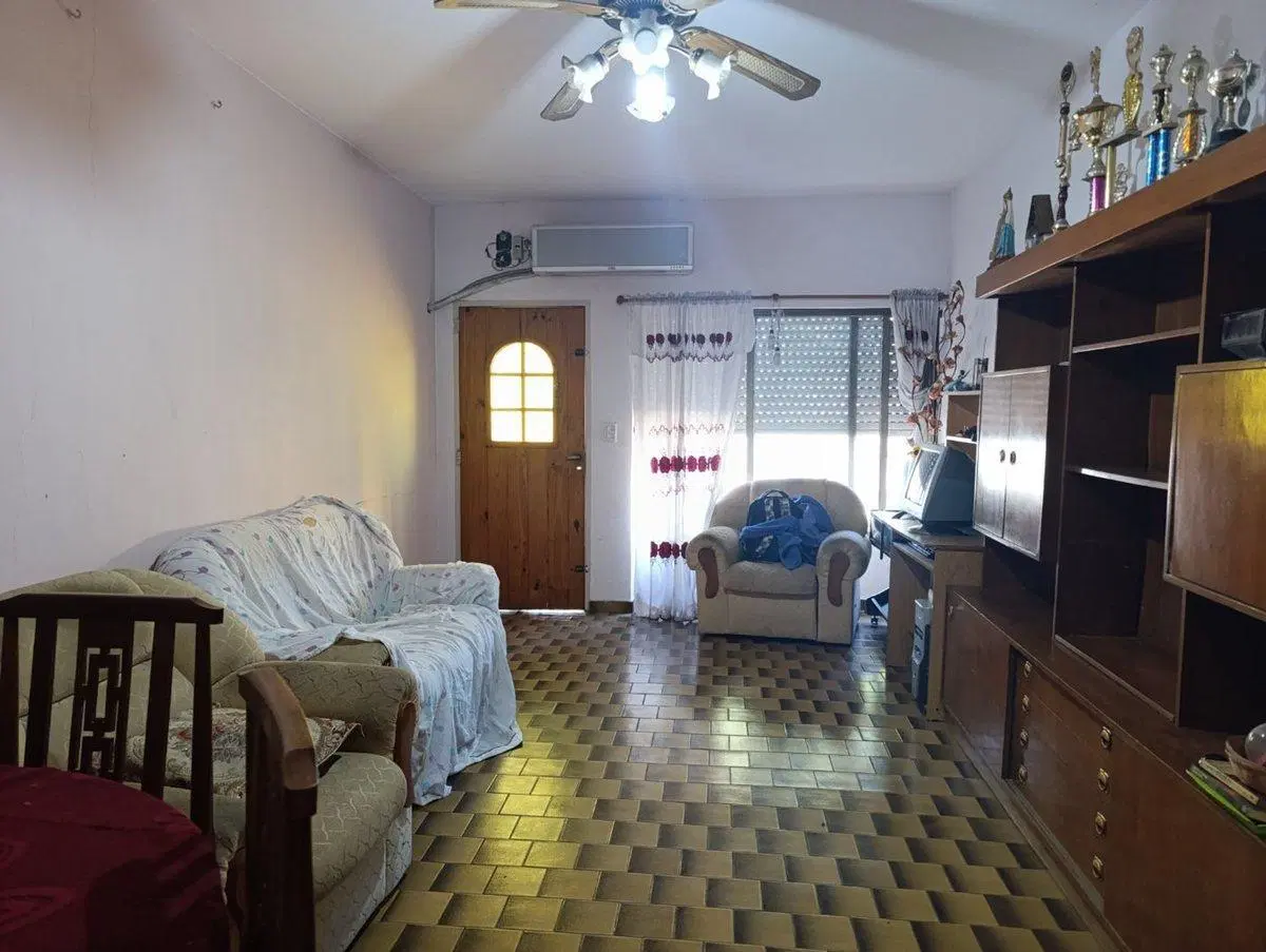 CASA VENTA 3 AMBIENTES ITUZAINGO CON COCHERA PATIO 5