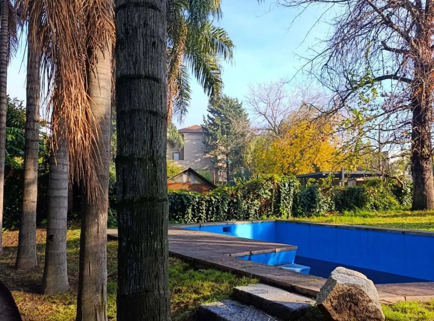 VENTA DE PROPIEDAD EN CASTELAR NORTE CON 748 M² 4