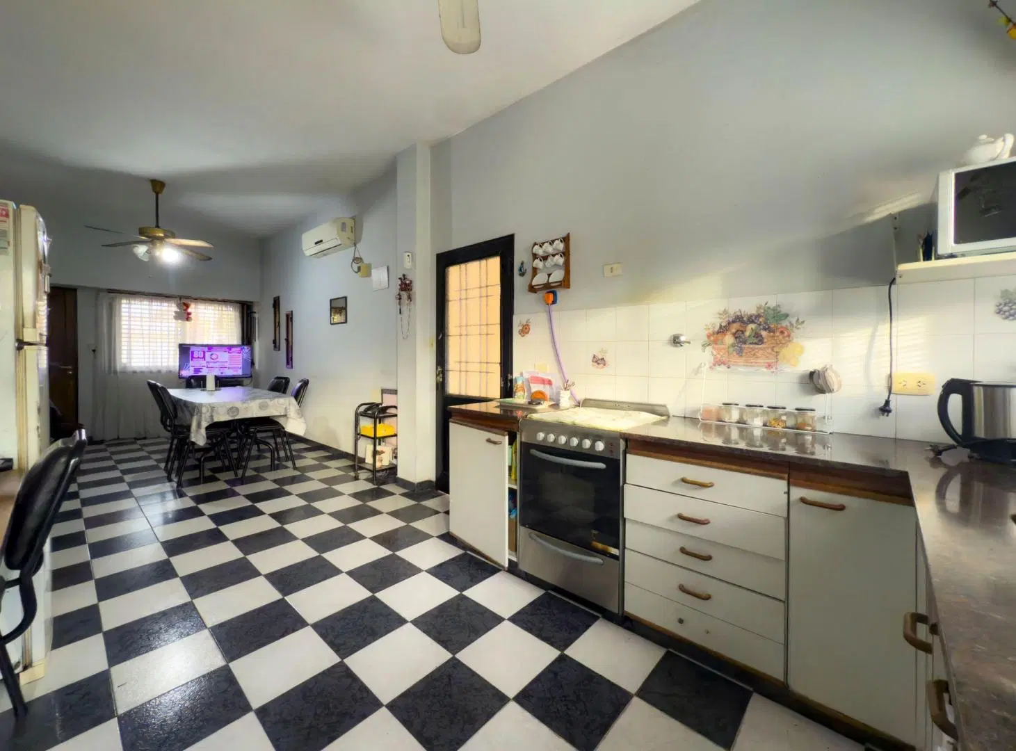 VENTA CASA MULTIFAMILIAR 3 VIVIENDAS SOBRE 2 LOTES 5