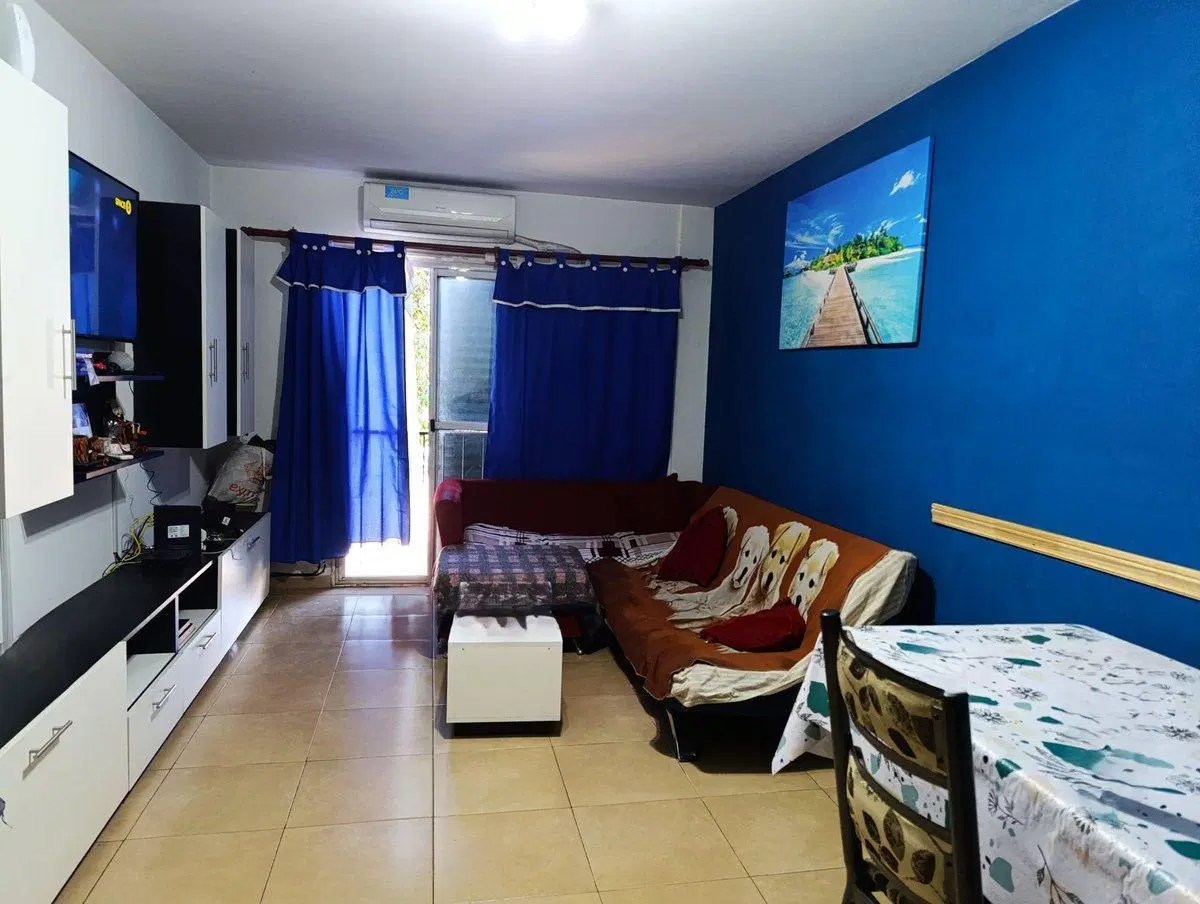 Departamento en Venta de 4 ambientes en Laferrere 5