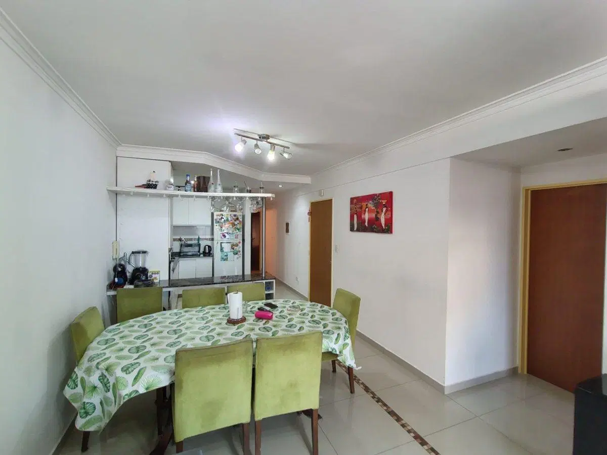VENTA SEMIPISO 3 AMBIENTES AL FRENTE EN FLORES 3