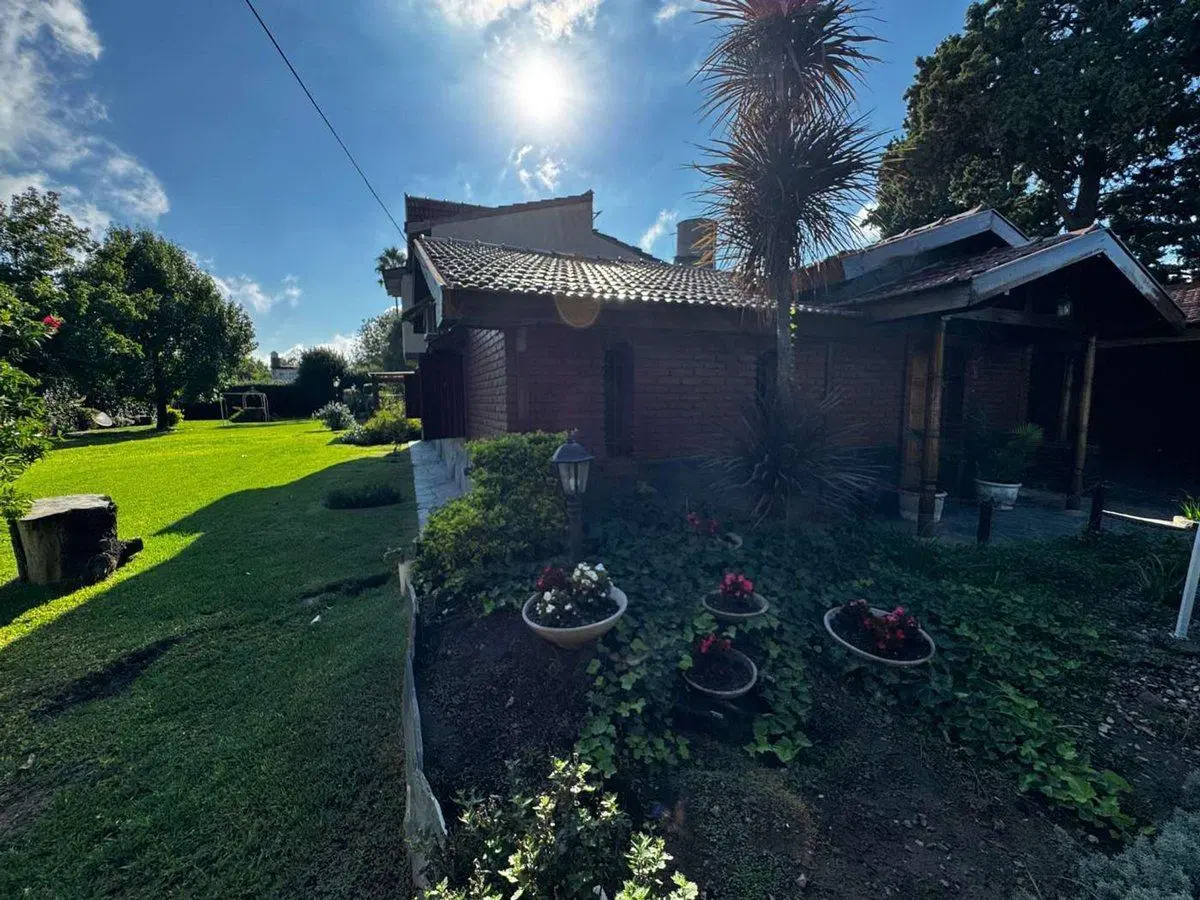 VENTA CASA QUINTA PILETA 1470M2 VILLA UDAONDO 3