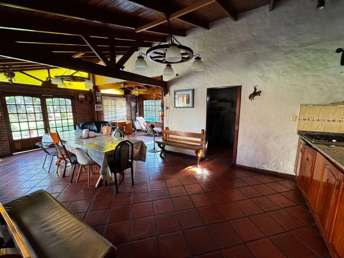 VENTA CASA QUINTA PILETA 1470M2 VILLA UDAONDO 4