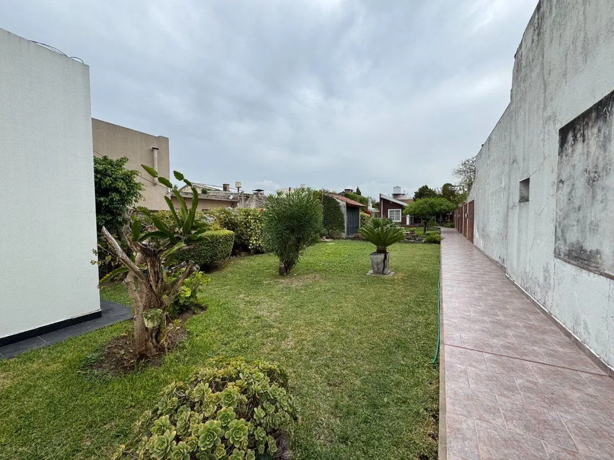 VENTA CASA 3 AMBIENTES JARDIN QUINCHO MERLO 5