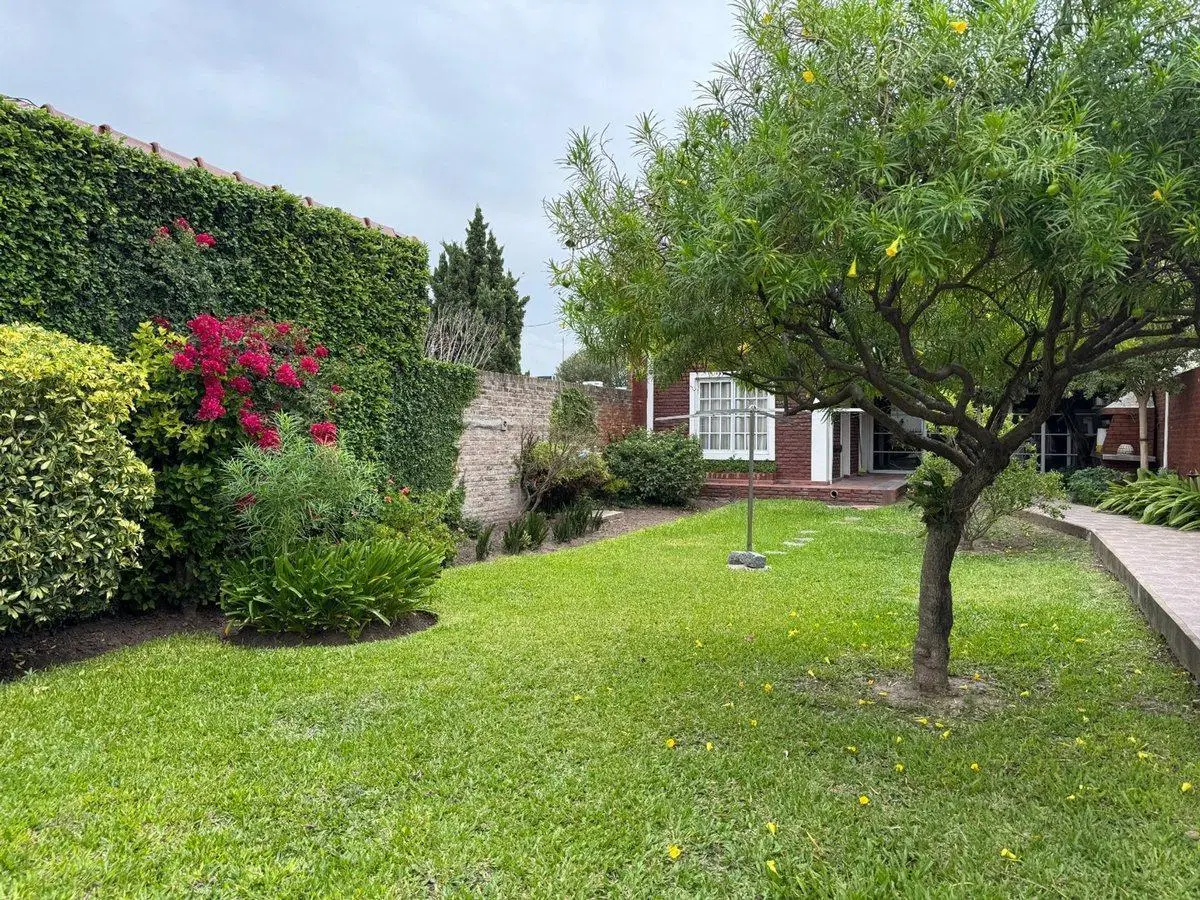 VENTA CASA 3 AMBIENTES JARDIN QUINCHO MERLO 2