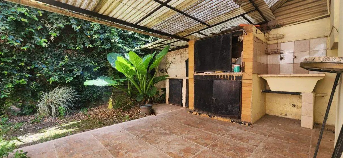 VENTA CASA MORON 3 AMBIENTES 2