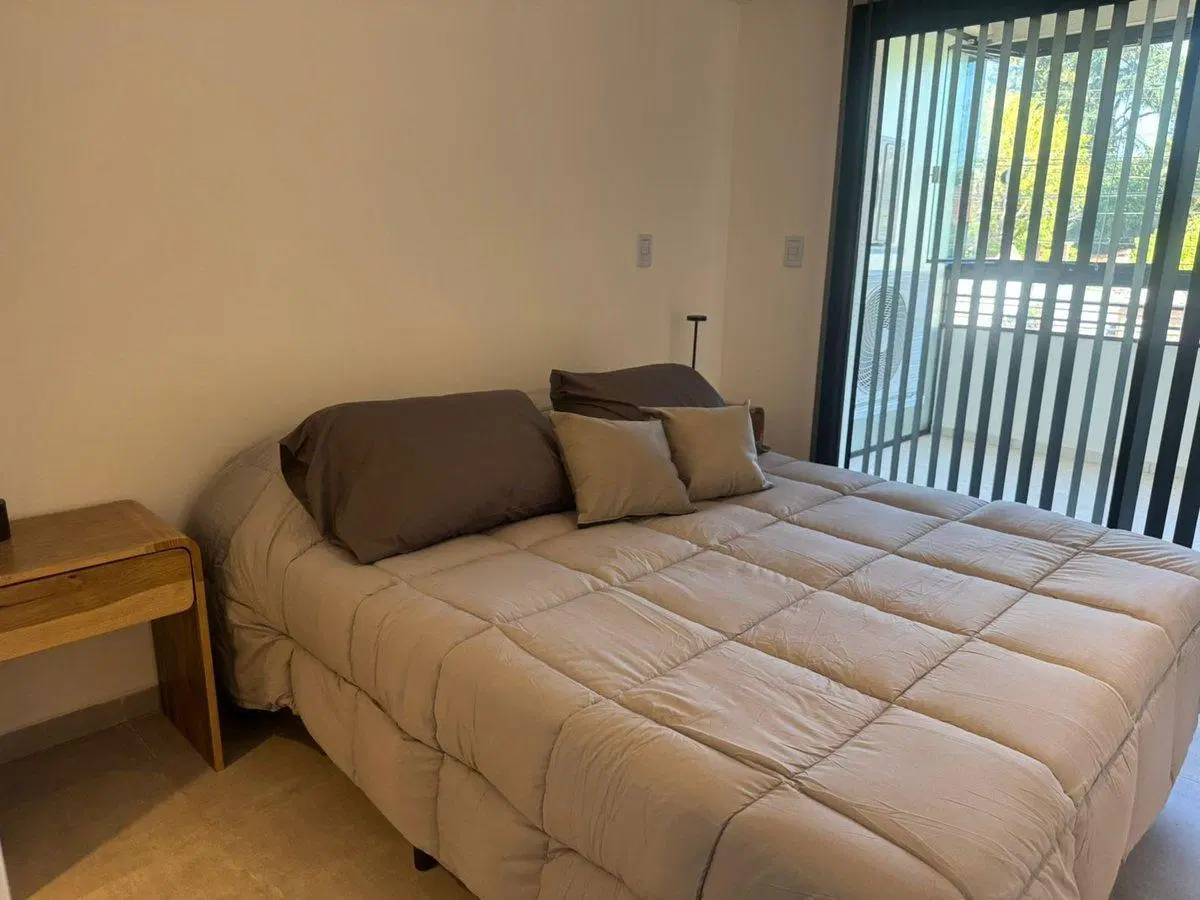 VENTA DEPARTAMENTO 2 AMBIENTES HURLINGHAM 5
