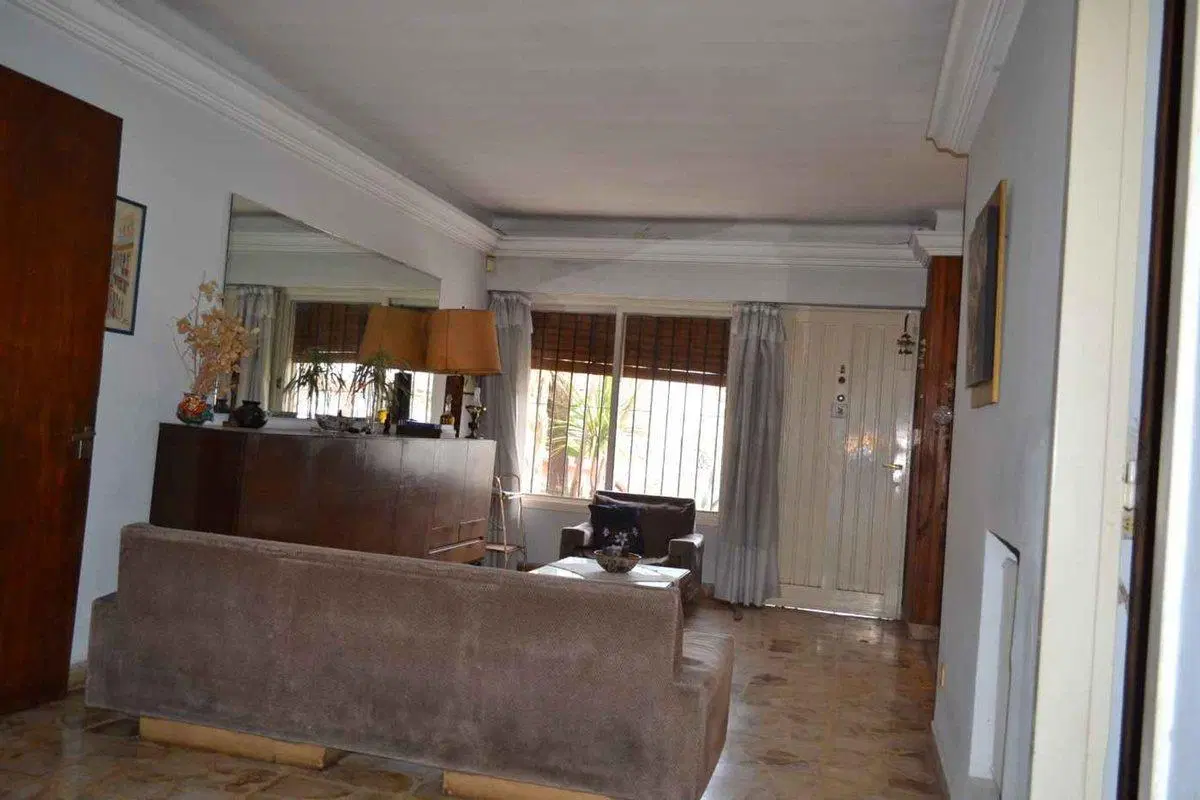 VENTA CASA CASTELAR NORTE 5 AMB LOTE DE 643 MTS 5