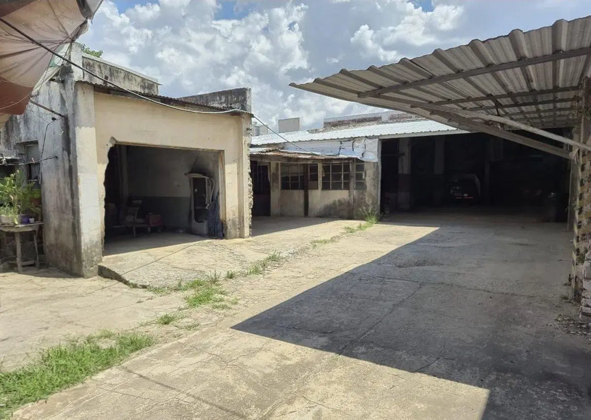 CASA A RECICLAR CIUDADELA 800 METROS CUADRADOS 2
