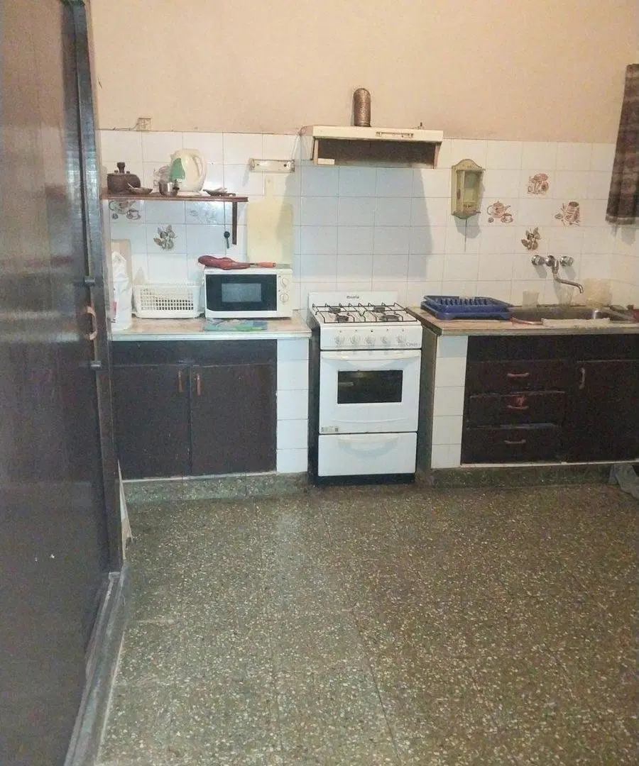VENTA EN BLOQUE 2 LOTES + 2 LOCALES EST ITUZAINGO 4
