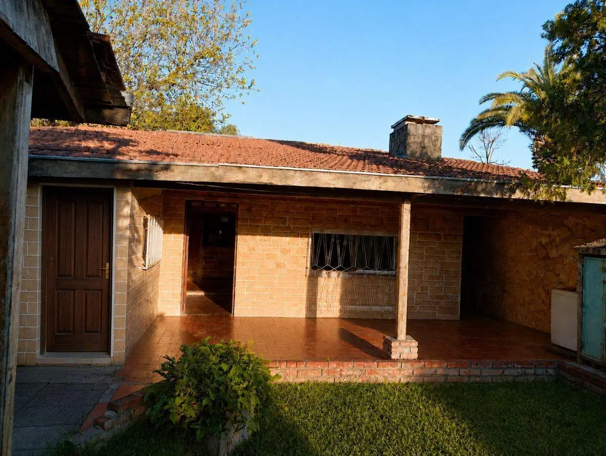 Venta Casa 5 amb con jardin, pileta Ituzaingo 3