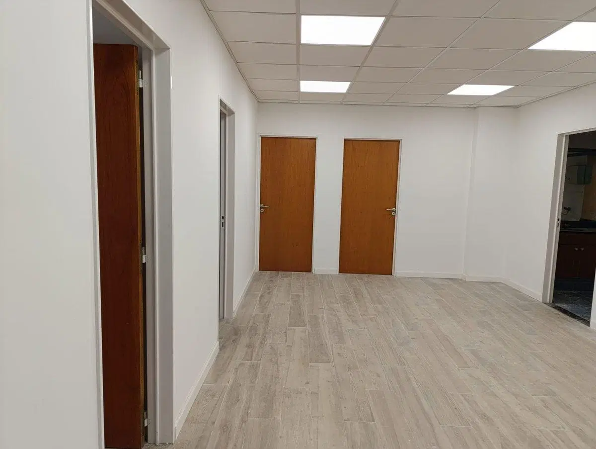 ALQUILER OFICINAS EN TORTUGUITAS 4