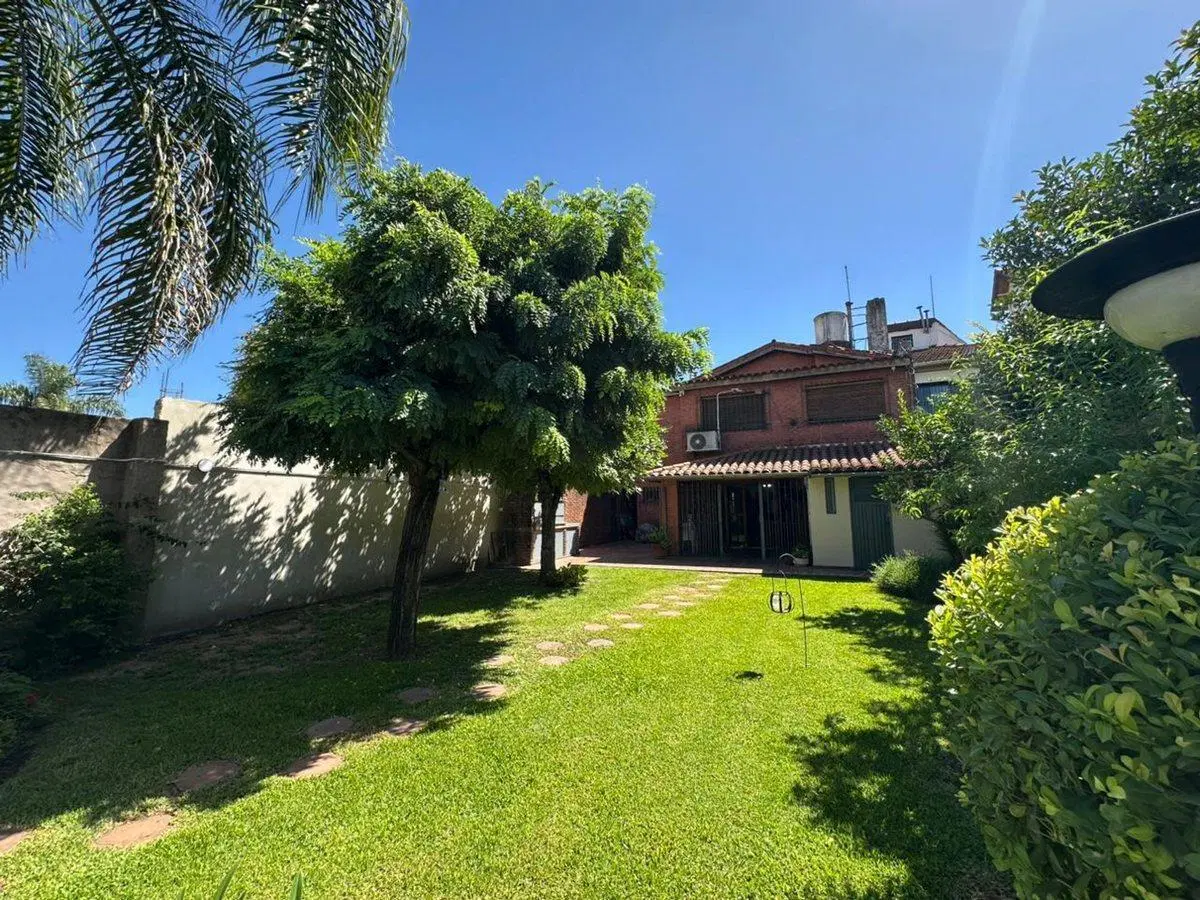 VENTA CASA MORENO 4 AMBIENTES CON QUINCHO Y PILETA 8