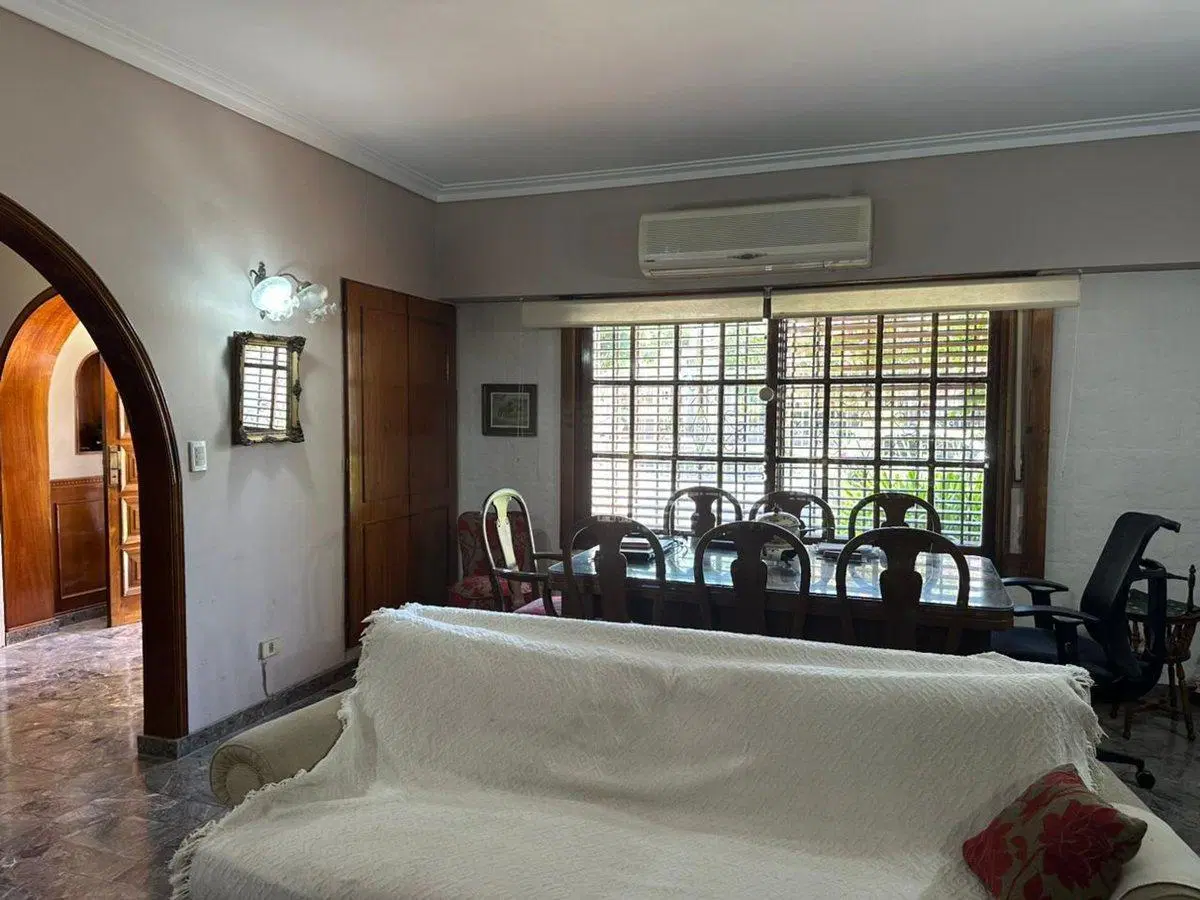 VENTA CASA MORENO 4 AMBIENTES CON QUINCHO Y PILETA 4