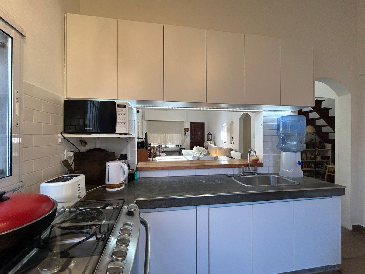 Foto de VENTA CASA 4 AMBIENTES C/PARQUE Y COCH - ITUZAINGO, imagen 1