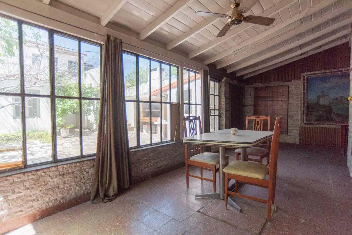 VENTA CASA EN PADUA S/AV. RIVADAVIA - FINANCIA 5