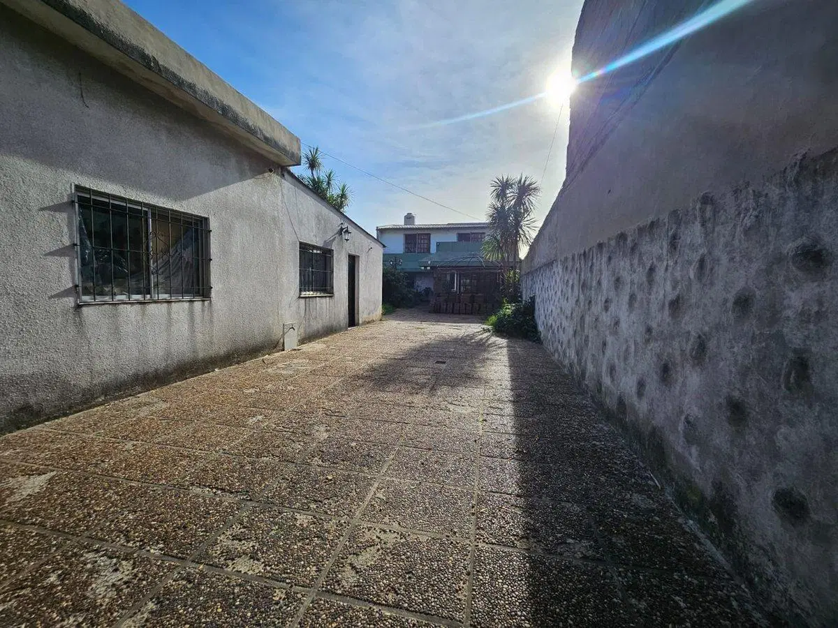 VENTA CASA 4 AMB - MORON- APTO CREDITO 5