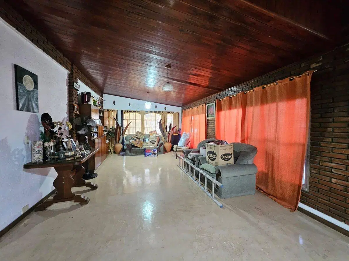 VENTA CASA 4 AMB - MORON- APTO CREDITO 4