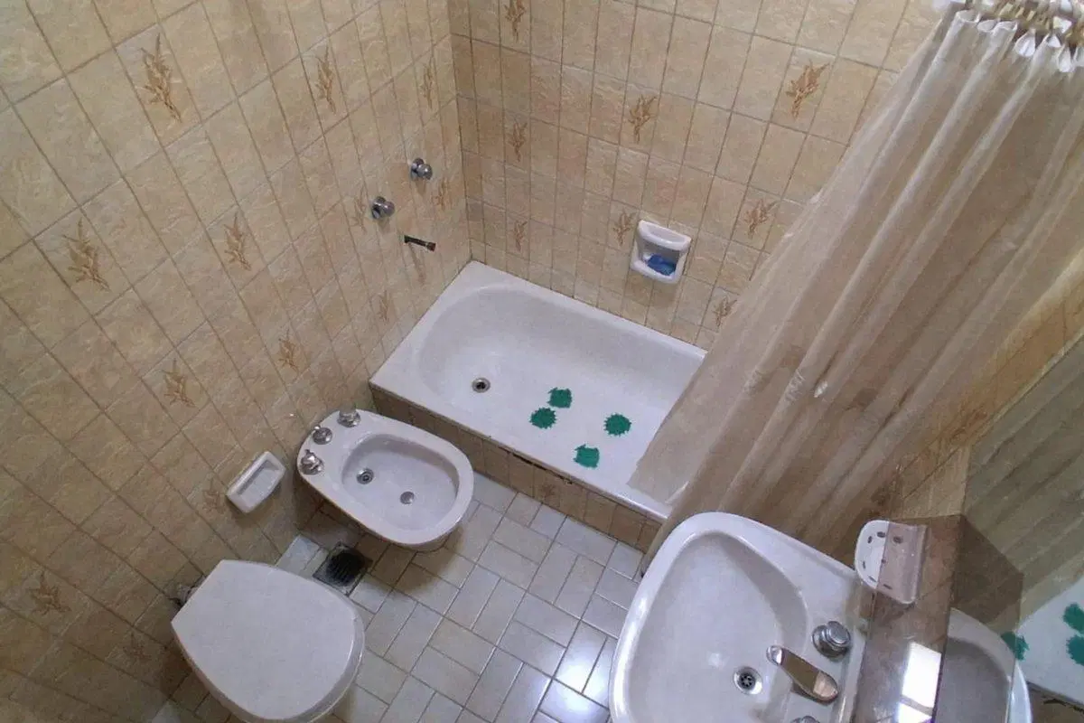 VENTA DE CASA 3 AMBIENTES EN MERLO 2