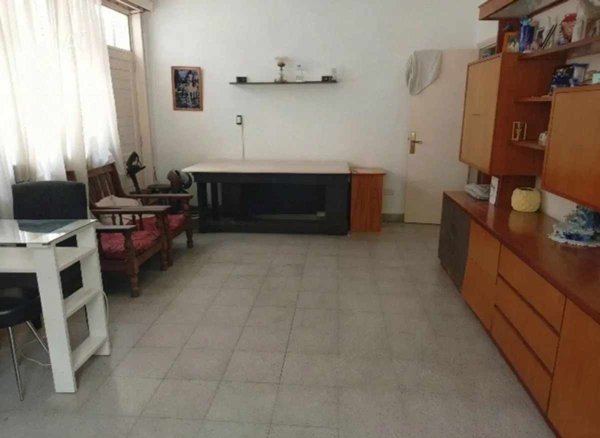 venta casa 4 amb + depto 3 amb castelar cerca Alem 5