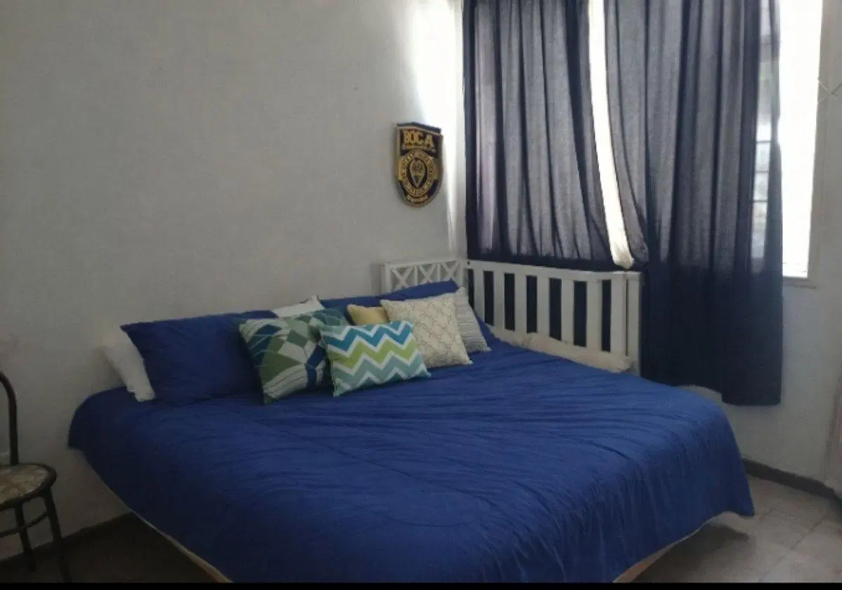 venta casa 4 amb + depto 3 amb castelar cerca Alem 2