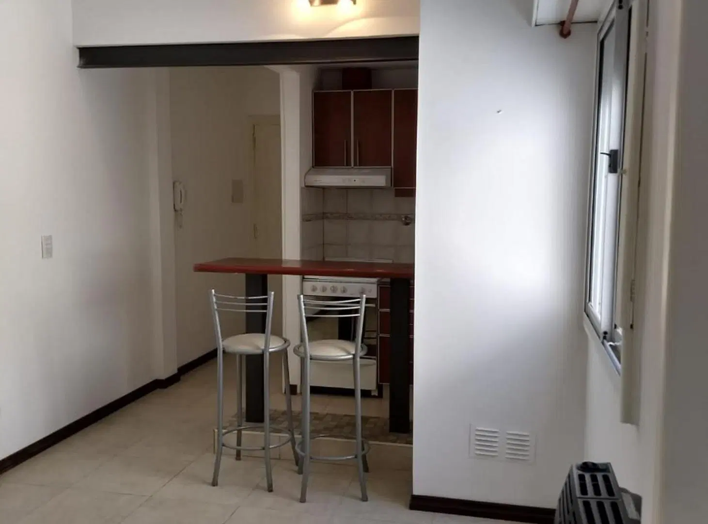 VENTA DEPTO 2 AMB C/BALCÓN - CASTELAR 2
