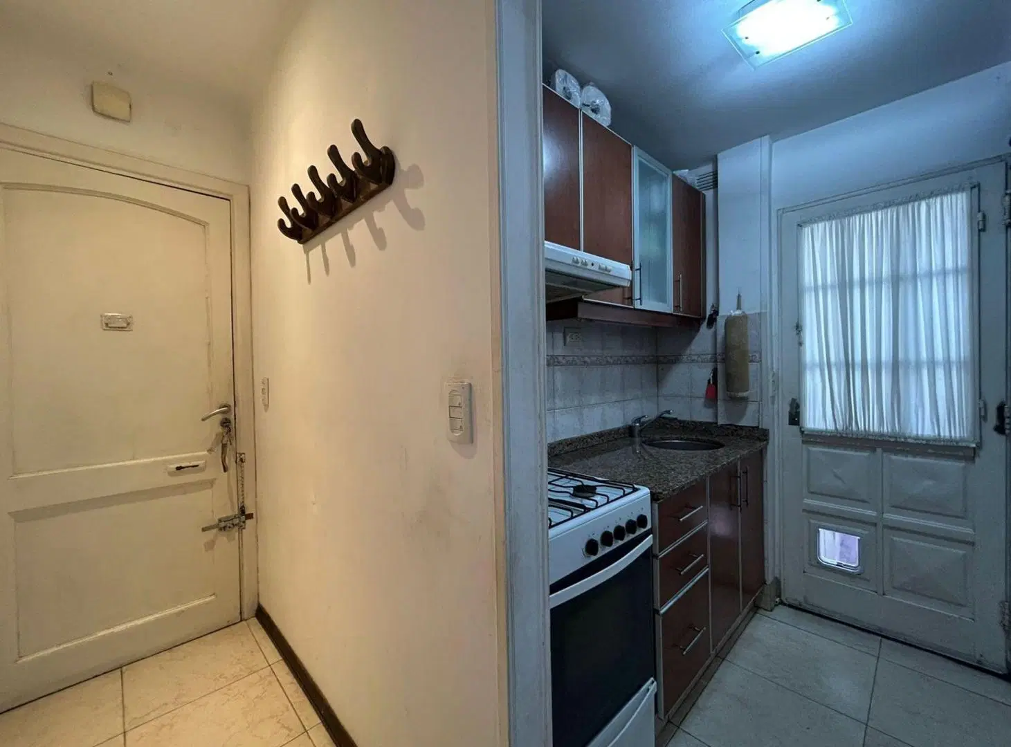 VENTA DEPTO 2 AMB C/BALCÓN - CASTELAR 3