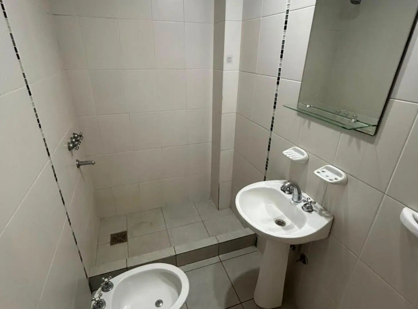 VENTA MONOAMBIENTE MORON CENTRO APTO CREDITO 4